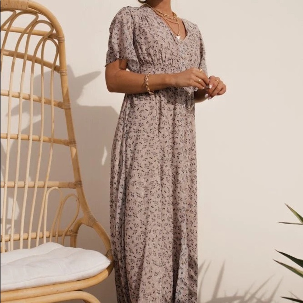 Floral Flowy Maxi Dress